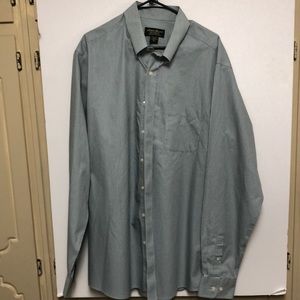 Men’s Eddie Bauer Shirt. 100% Cotton EUC.